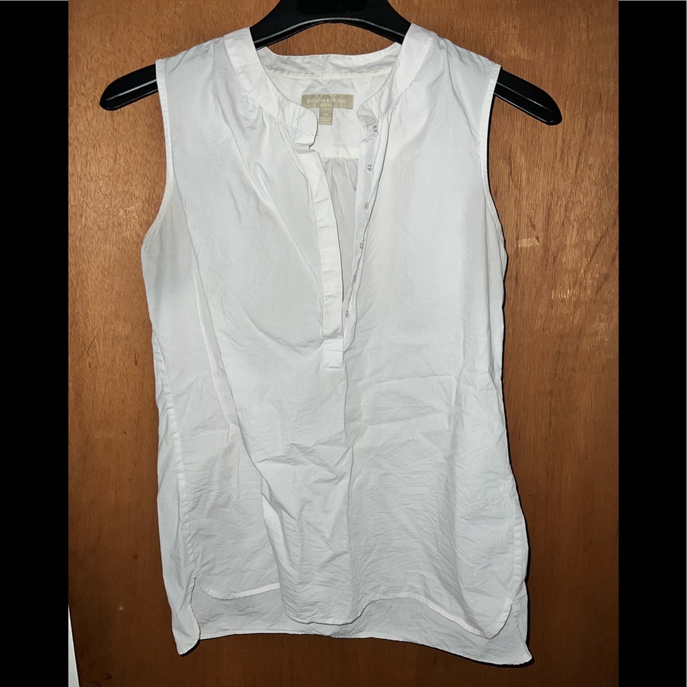 Women’s Banana Republic 1/4 Button Down Shirt